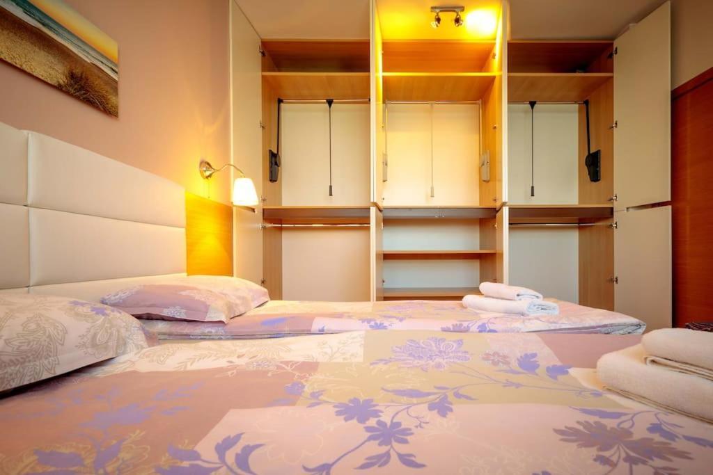 Green Apartment - Top Location, Near City Center! Sofia Bagian luar foto