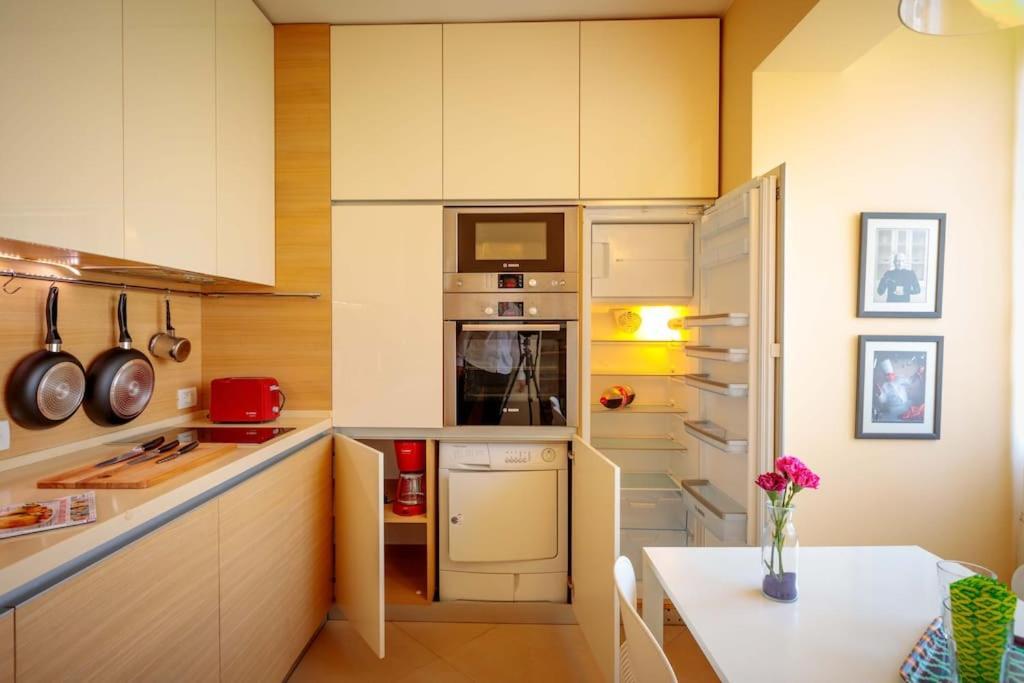 Green Apartment - Top Location, Near City Center! Sofia Bagian luar foto