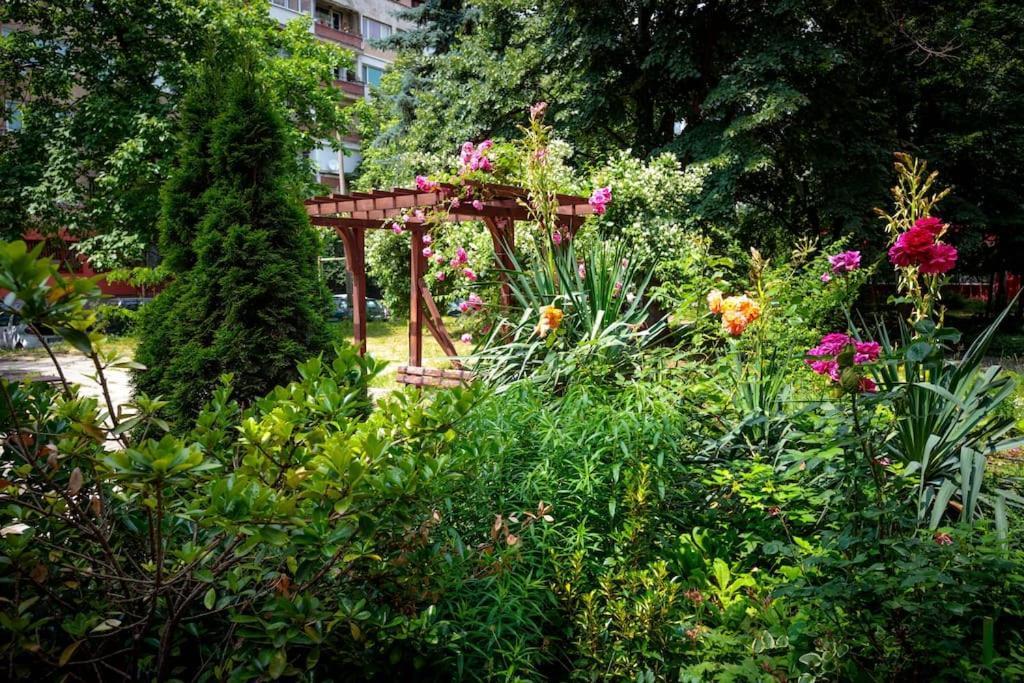 Green Apartment - Top Location, Near City Center! Sofia Bagian luar foto