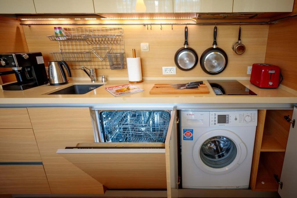 Green Apartment - Top Location, Near City Center! Sofia Bagian luar foto