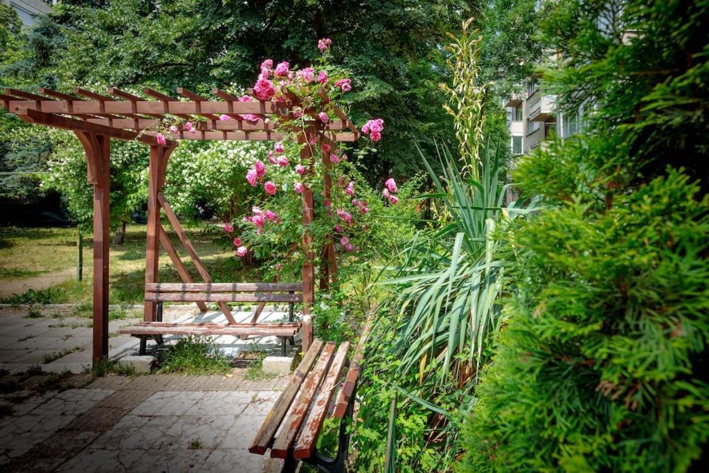 Green Apartment - Top Location, Near City Center! Sofia Bagian luar foto