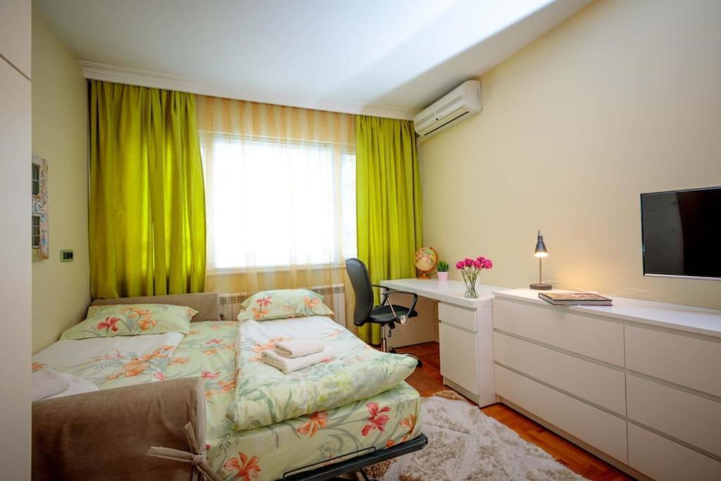 Green Apartment - Top Location, Near City Center! Sofia Bagian luar foto